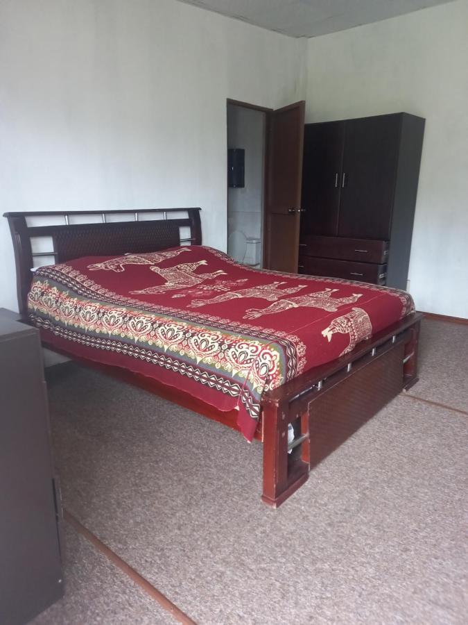 Montano Camping & Hostel Baños Extérieur photo