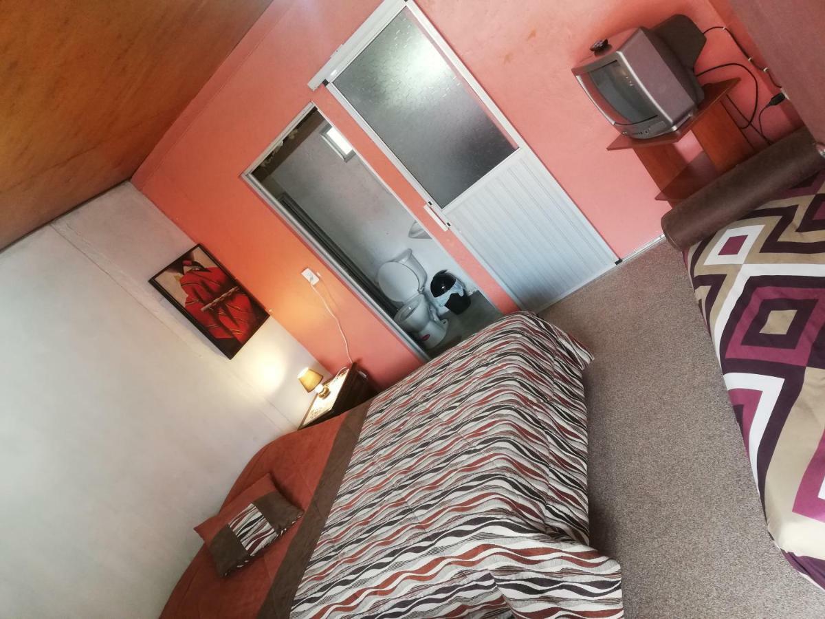Montano Camping & Hostel Baños Extérieur photo